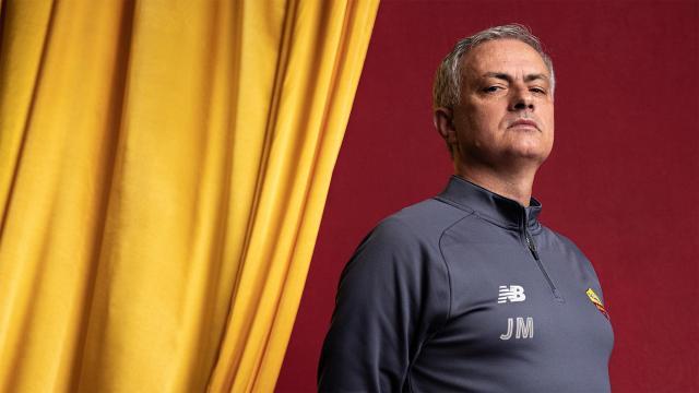 1627240933348098648.jpeg conferenza-stampa-mourinho-roma.jpeg